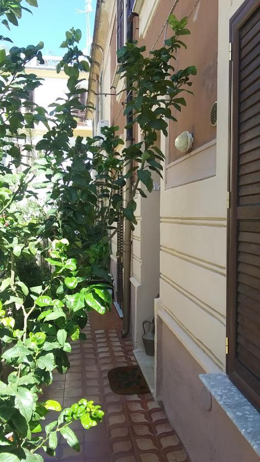 Mediterraneo Reggio di Calabria Bagian luar foto